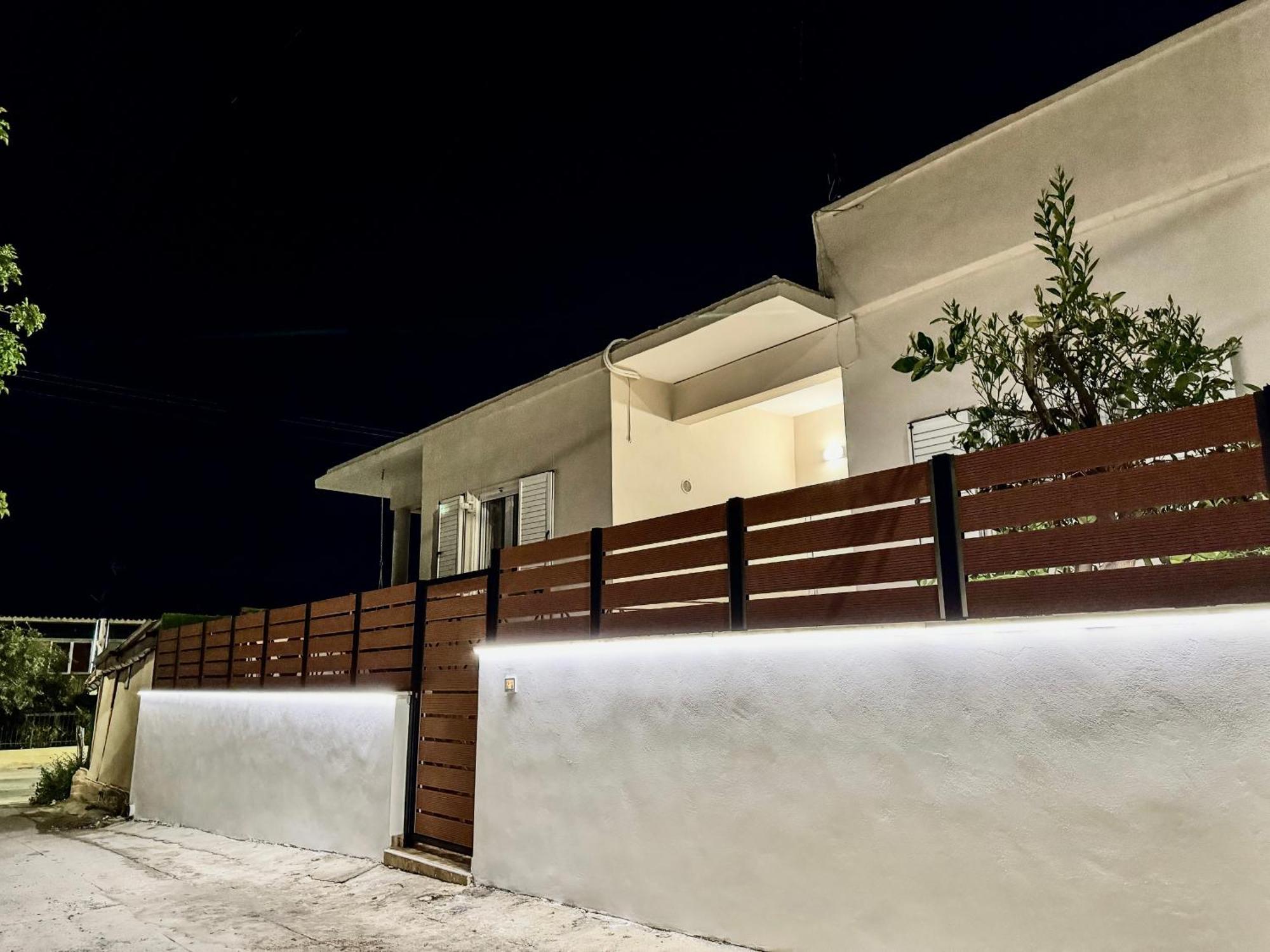 Вілла Alyki Salamina House Екстер'єр фото